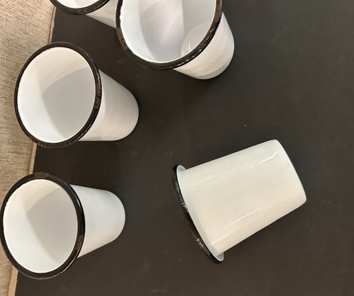 VTG Farmhouse Camping White Enameled Tin Black Rimmed 8oz Tumblers Set Of 6 - Bild 5 von 8