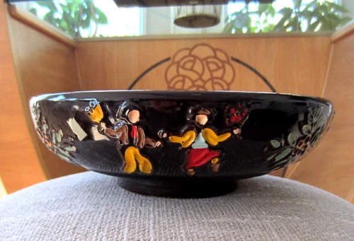 Vintage Red Wing USA Pottery Dutch Dancers Couple Large Serving Bowl Brown 11"