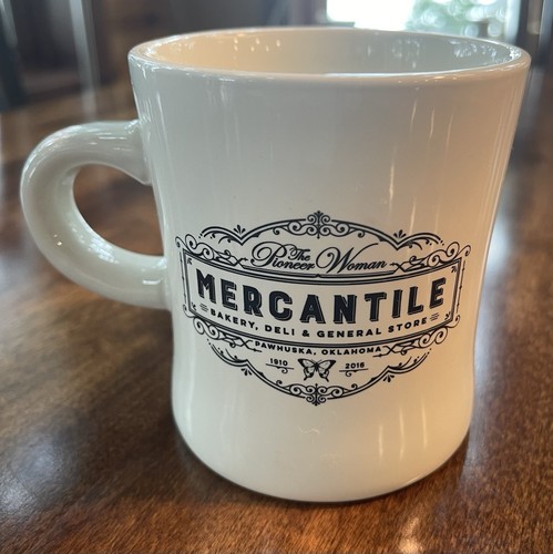 Die Pionierin Frau Logo Keramik Kaffeebecher von MERCANTILE Pawhuska Oklahoma EUC - Bild 3 von 8