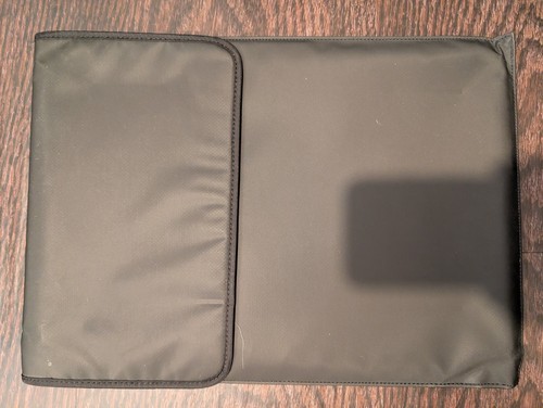 Razer Blade 15 (2023) i7-13800H, RTX 4070, 16GB RAM, 1TB SSD, 1440p, 240 Hz - Picture 7 of 7