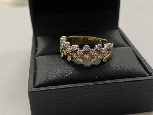 9CT GOLD DIAMOND RING - SIZE N - RAIN DANCE DESIGN - Picture 19 of 24
