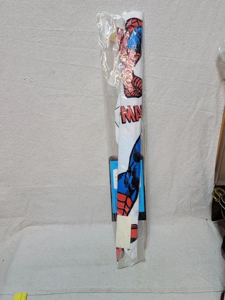 VINTAGE SPIDER-MAN SKY-WAY HUGE 4 FT. KITE MARVELMANIA RARE AVENGERS MIB 1979 - Image 4 of 4