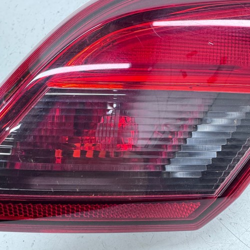 LUZ TRASERA VAUXHALL CORSA E 13428454 5 PUERTAS OSR LADO DERECHO CONDUCTOR 14-19 - Imagen 6 de 14