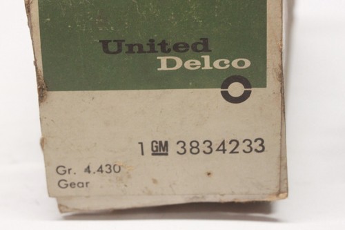 NOS 1965-70 Chevrolet 64-65 Chevelle Transmission Reverse Idler Gear 3834233 - Picture 2 of 5