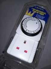 13A PLUG IN 7 DAY MECHANICAL SEGMENT TIMER TIME SWITCH UP TO 84 ON-OFF SETTINGS