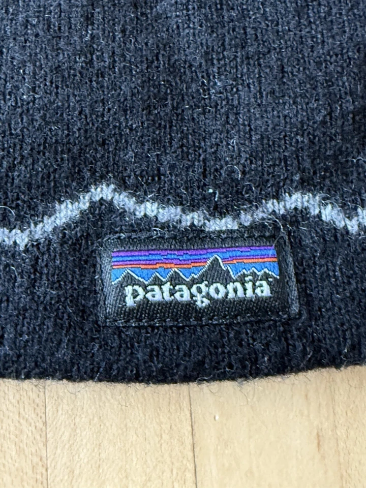 Vintage Y2K Patagonia Black Beanie Gorpcore Style Men’s One Size - Image 2 of 4