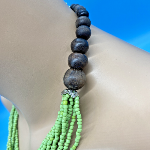Mother of Pearl Pendant Necklace Olive Seed Beads Button Closure Wood Beads New - Picture 7 of 14