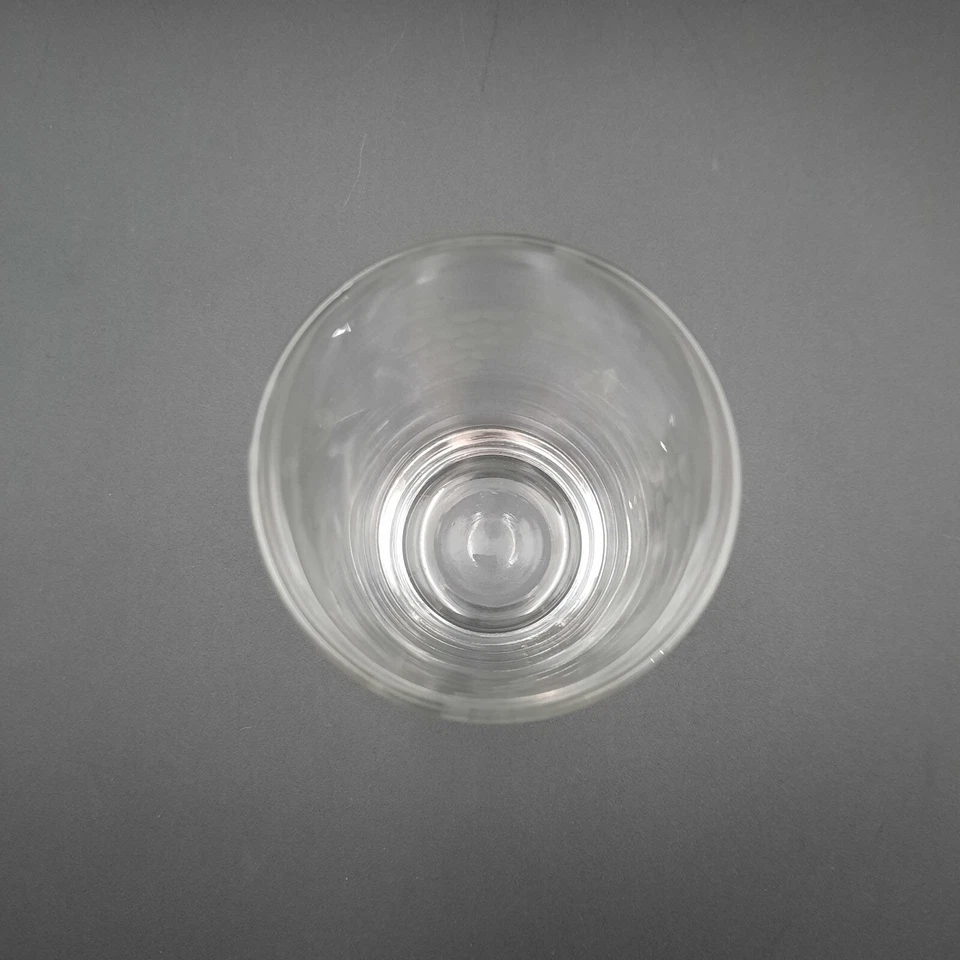 Vaso de uva de cristal grabado vintage - MCM vidrio de jugo transparente con diseño de vid Foto 3 de 4