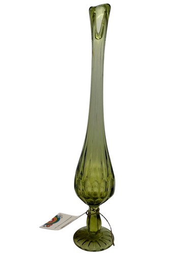 Mid Century Tall Avocado Stretch Footed Fenton Vase 12.5" x 2" Collectible - Picture 4 of 8