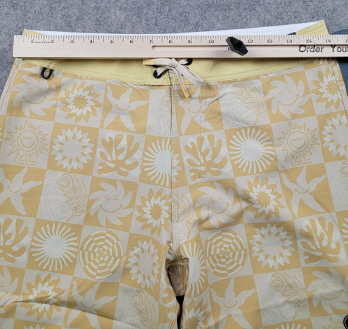Roark Board Shorts Uomo 31 Giallo The Passage Mosaic Sunbeam Sfoderato Outdoor Nuovo con etichette - Foto 2 di 20