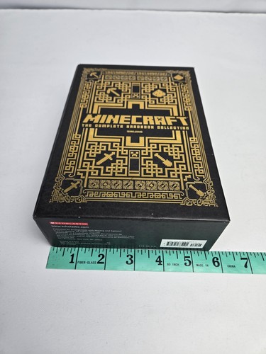 Minecraft: The Complete Handbook Collection Hardcover By Scholastic 2014 1st Ed - Bild 11 von 12