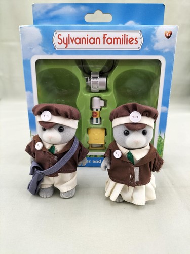 Sylvanian Families Epoch Bus Driver & Conductor Grey Teardrop Bear - Picture 1 of 18