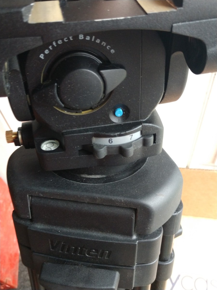 Vinten Vision Blue5 Pan & Tilt Head Operators Guide Tripod Vinten Vision Blue5 Pan & Tilt Head Operators Guide Tripod