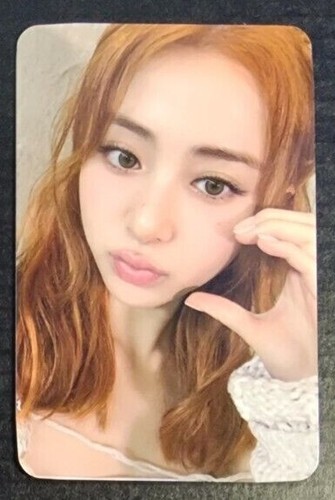 Tarjetas fotográficas oficiales LE SSERAFIM | Versión libro de fotos FÁCIL POB Music Corea - Imagen 4 de 6