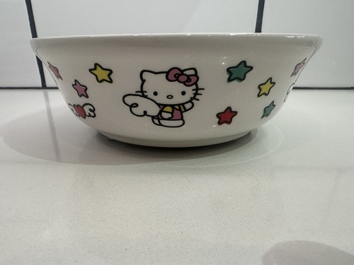 NUEVO Sanrio Hello Kitty 4.5" Cerámica Perro Gato Comida Agua Plato - Imagen 2 de 3