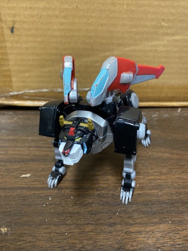Playmates 2017 Voltron Legendary Defender Black Lion Netflix action figure