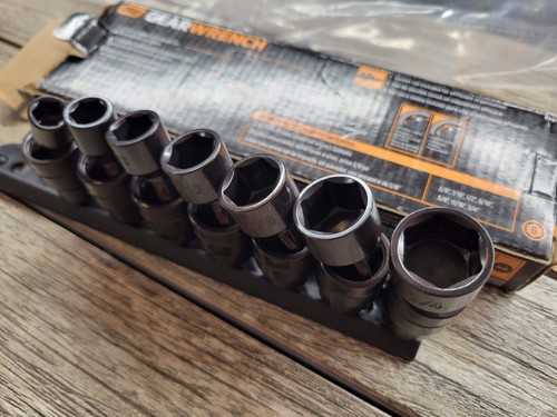 GEARWRENCH 84974 X-Core 7pc 3/8 in. 6-Pt Pinless SAE Universal Impact Socket Set - Picture 7 of 12