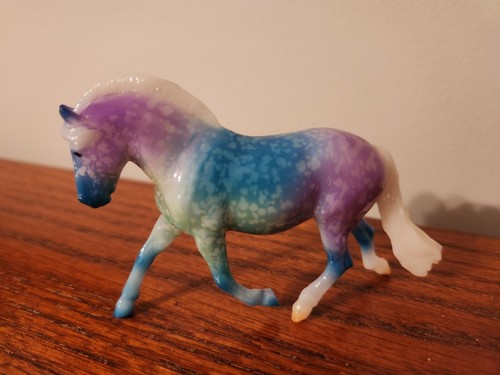 Breyer Horse Atli #712437 Decoratore Fiordo Stablemate 2022 CC SR - Foto 2 di 4