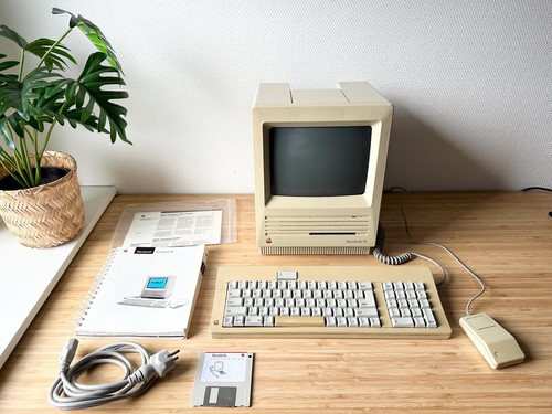 Vintage Macintosh SE Computer - 1987 - Afbeelding 1 van 9