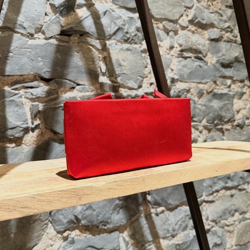Valentino Garavani Red Satin Oversized Bow Clutch - Picture 4 of 10