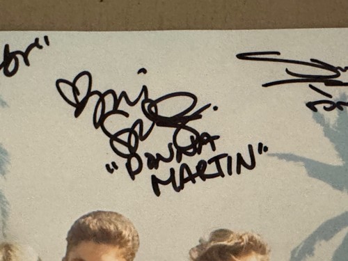 Beverly Hills 90210 Full Cast Signed Photo Poster (10x15) – JSA Authenticated - - Picture 4 of 11