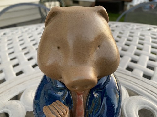 Lucky Piggy Bank Pottery Holding Dice And Dollar Bills - Picture 8 of 13
