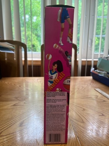 ¡¡¡BARBIE WNBA BARBIE CON PORTADA CHICA REBECCA LOBO DESDE 1998!!! Nuevo en caja como nuevo 20205 - Imagen 6 de 9