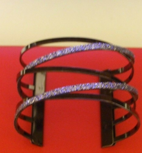 Ein schöner Damen - metallic grau/mit Schmucksteinen besetzt - Armreif oder Armband - neu & ungetragen - Bild 5 von 7