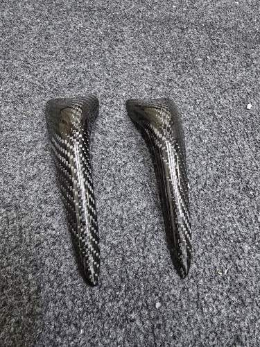 Deslizadores traseros de fibra de carbono para Honda CBR650R '19-'20 - Imagen 6 de 7