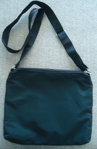 Baggallini Black Crossbody NEW - Picture 2 of 5