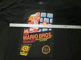 Nintendo Original NES Super Mario Bros Short Sleeve T Shirt Size L Large  2014