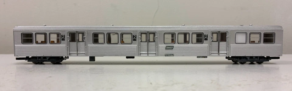 Jouef #4040 SNCF R1B A 2nd class add coach (HO scale 1/87 16.5mm) - Image 2 of 4