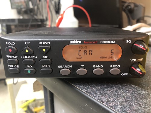 Uniden Bearcat BC350A Scanner - POWERS ON