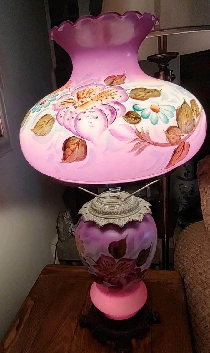 VINTAGE LARGE GWTW HURRICANE PARLOR LAMP HAND PAINTED PURPLE