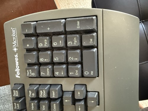 Fellowes Microban Ergonomic Wired USB Keyboard  KU-9938 / 98915 - Picture 5 of 9