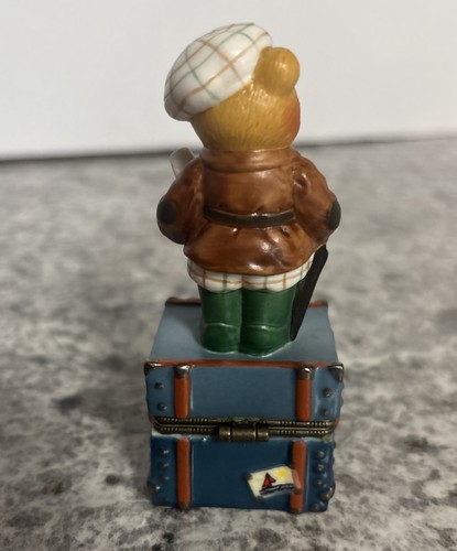 SAMMLERSTÜCK GESCHÄTZTE TEDDIES PORZELLAN SCHMUCKKÄSTCHEN ÜBER DIE MEERES: ENGLAND - Bild 4 von 9