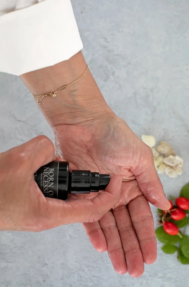 Anti-Aging Pro-Retinol Serum 30ml Rejuvenating Glowing Skin Organic Natural UK  - Image 2 of 4