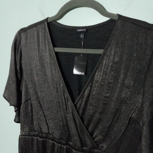 Torrid Top Blouse size 2 / 2X, NEW! Gray Metallic Babydoll Flutter Holiday Party - Picture 2 of 12