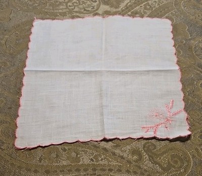 花ページ VINTAGE WHITE LINEN HANKIE PINK EMBROIDERED FLOWER IN CORNER & ALL