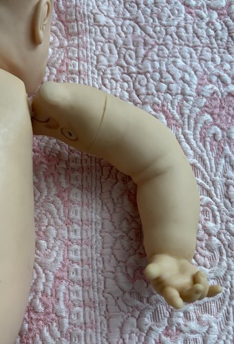 Vintage Cameo Ms Peep Baby Doll Hinged Arms/Legs Squeaky Body Inset Eyes 17in - Picture 14 of 20