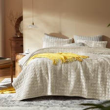 LEAONME Velvet Quilt California King-118''x106'', Lightweight Beige Velvet Co...