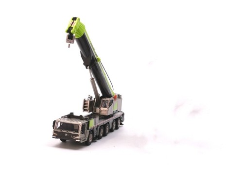 ZOOMLION 1:120 ZAT2000V753 ALL TERRAIN CRANE Construction Machine Diecast Model - Picture 18 of 24