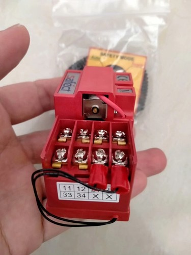 1PcS New STK-21-TOM-S safety door switch #N939F YF - Bild 3 von 3