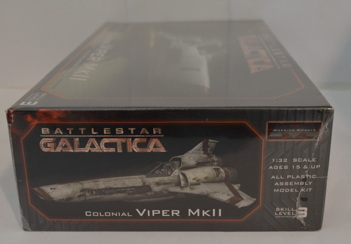 MOEBIUS MODELS COLONIAL VIPER MKII BATTLESTAR GALACTICA 1/32 SCALE PLASTIC KIT - Picture 6 of 7