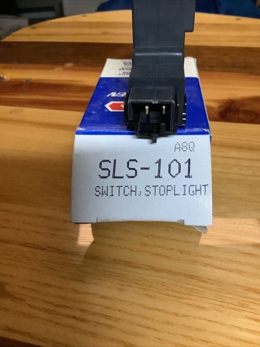 SLS-101 Stoplight Switch - Picture 3 of 4