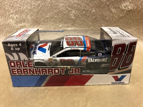 Dale Earnhart Jr. #88 Valvoline 2015 SS Limited Edition E885865VAEJ - Picture 1 of 5