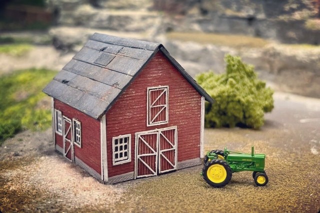 N scale Country Barn kit #3405 Rolly's Railroad Models laser cut kit Unassembled N scale Country Barn kit #3405 Rolly's Railroad Models laser cut kit Unassembled