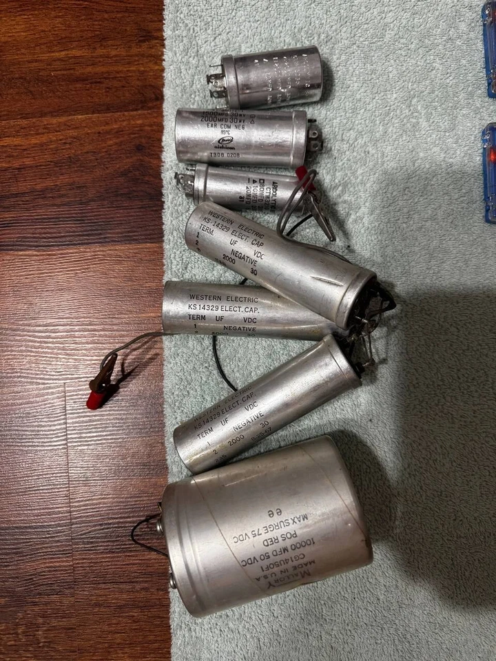 Mallory, Western Electric, Arcolytic - Condensadores electrolíticos y de papel - Lote para Foto 2 de 4