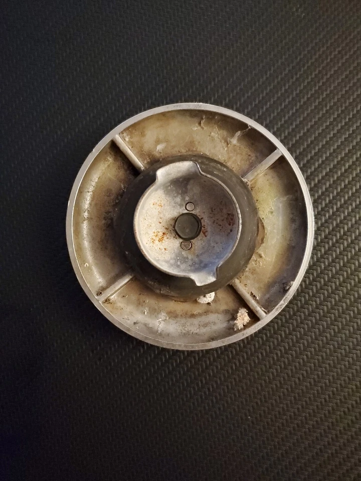 Plymouth Belvedere II 1966 tapa de gas Foto 3 de 4