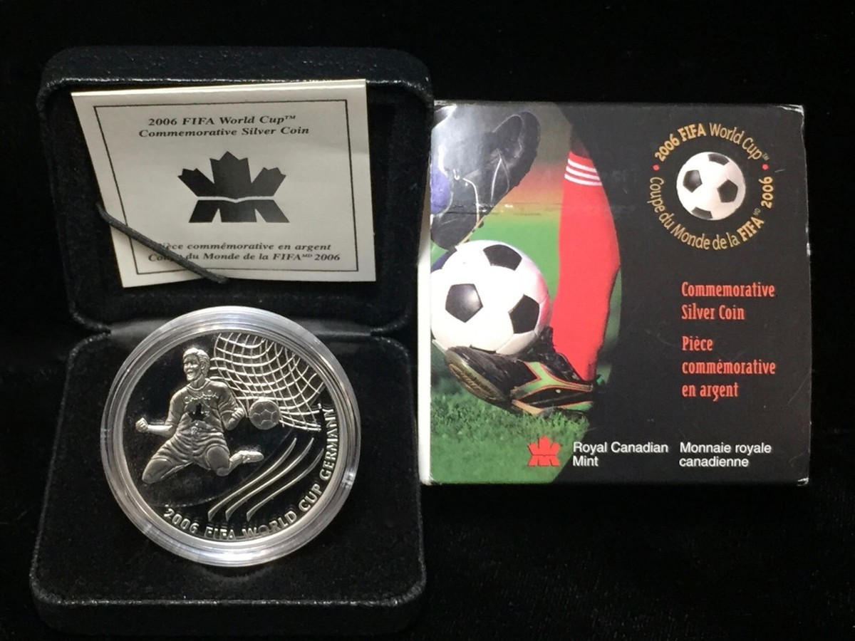 2003 Canada (2006 World cup) $5 Silver FIFA Soccer coin in